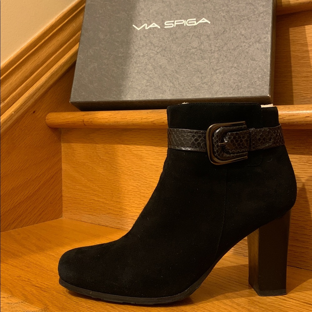 Via Spiga Black Suede Heeled Boots